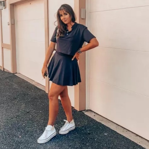 NWT Fabletics Classic Navy Boxy Short Sleeve Polo Shirt Size Large - Picture 4 of 12